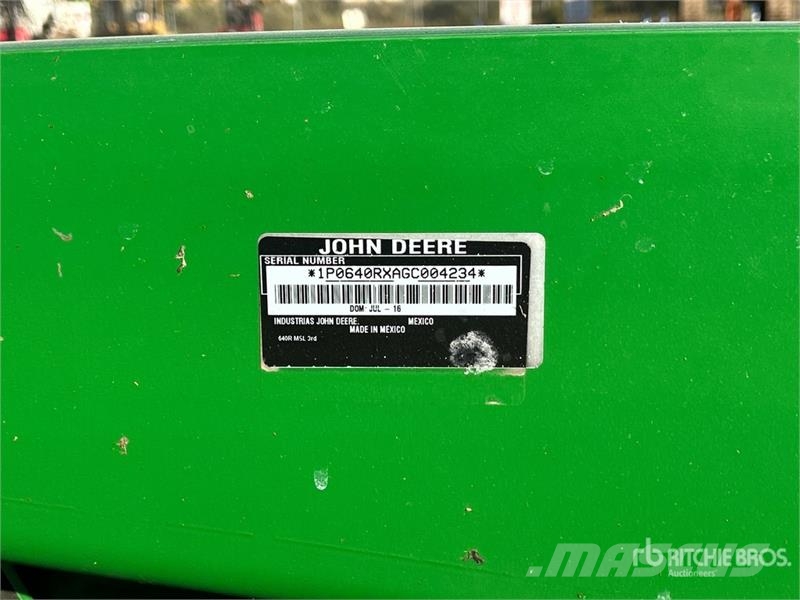 John Deere 6145 4WD Tractor Трактори