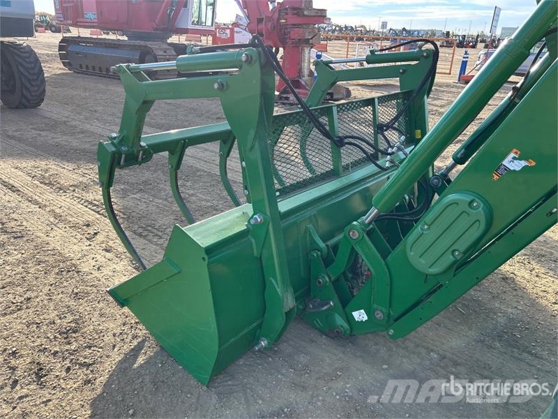 John Deere 6145 4WD Tractor Трактори