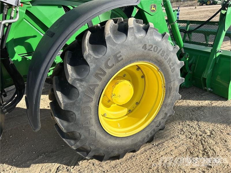 John Deere 6145 4WD Tractor Трактори