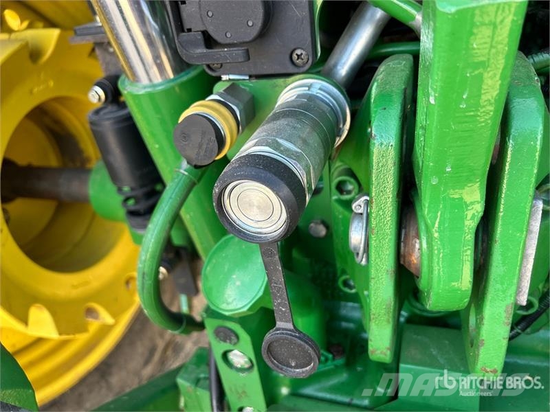 John Deere 6145 4WD Tractor Трактори