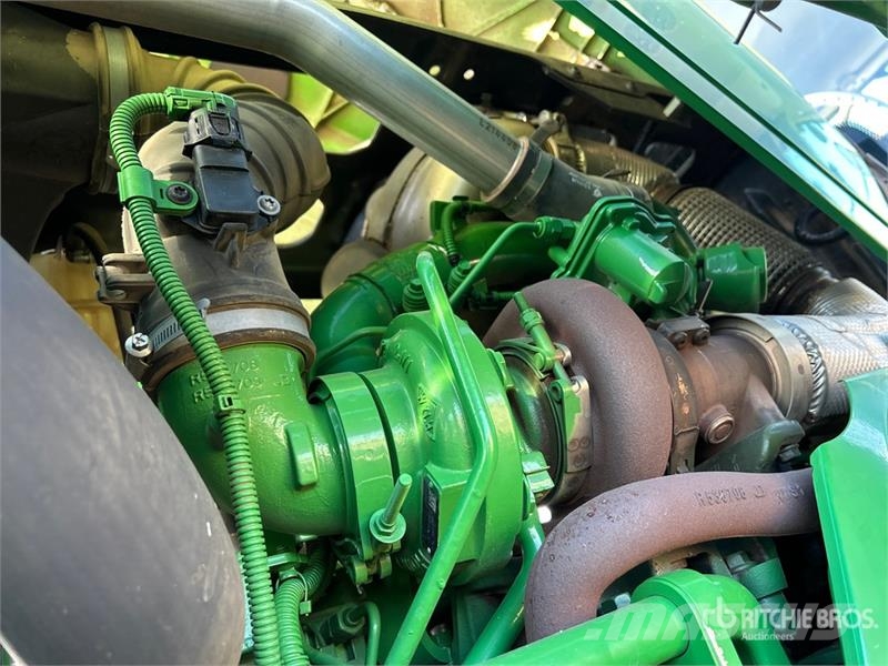 John Deere 6145 4WD Tractor Трактори