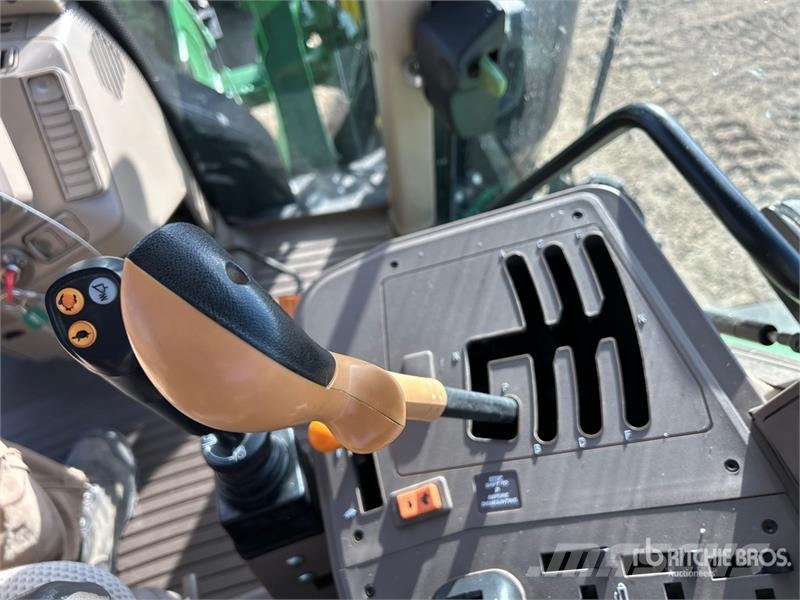 John Deere 6145 4WD Tractor Трактори