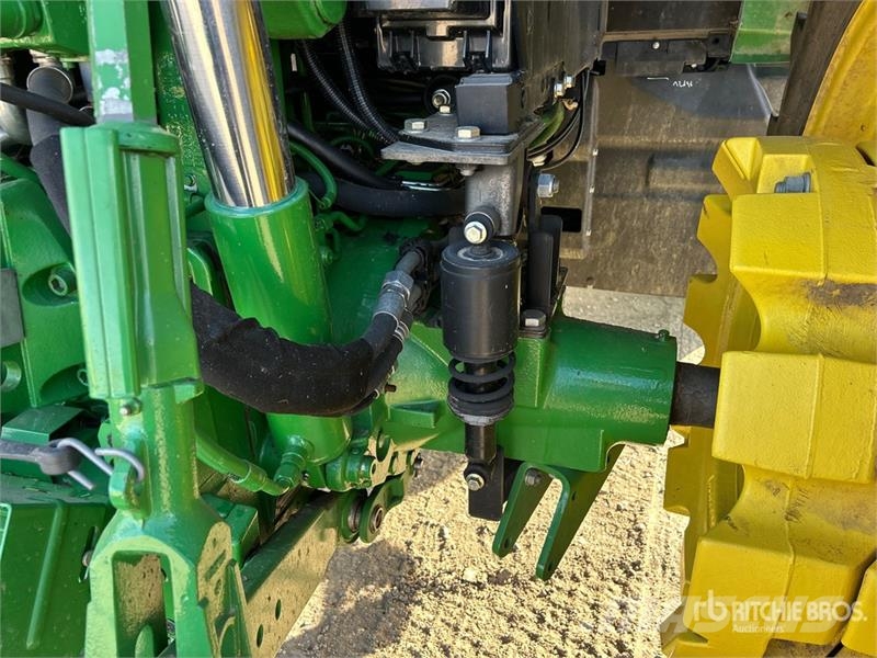 John Deere 6145 4WD Tractor Трактори