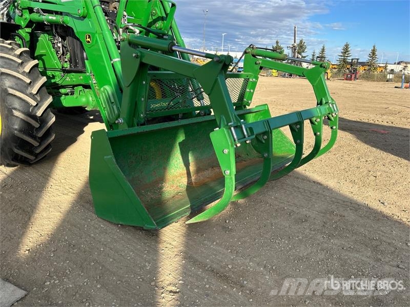 John Deere 6145 4WD Tractor Трактори