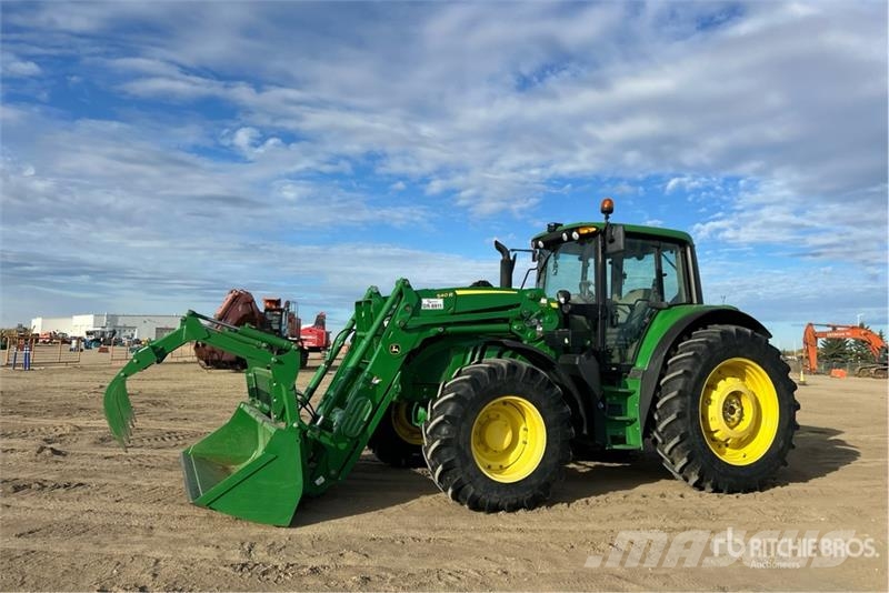 John Deere 6145 4WD Tractor Трактори