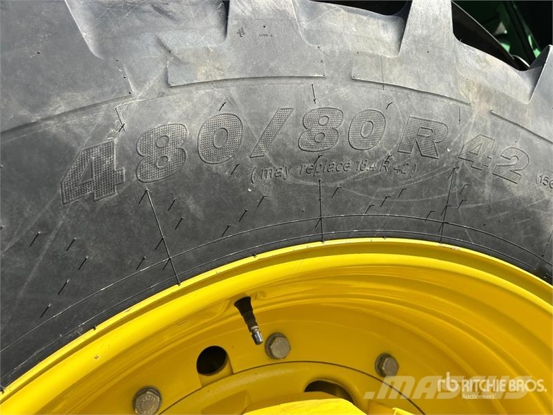 John Deere 6145 4WD Tractor Трактори