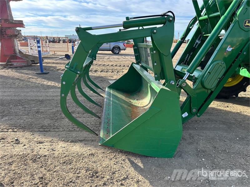 John Deere 6145 4WD Tractor Трактори