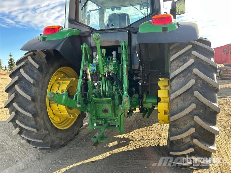John Deere 6145 4WD Tractor Трактори