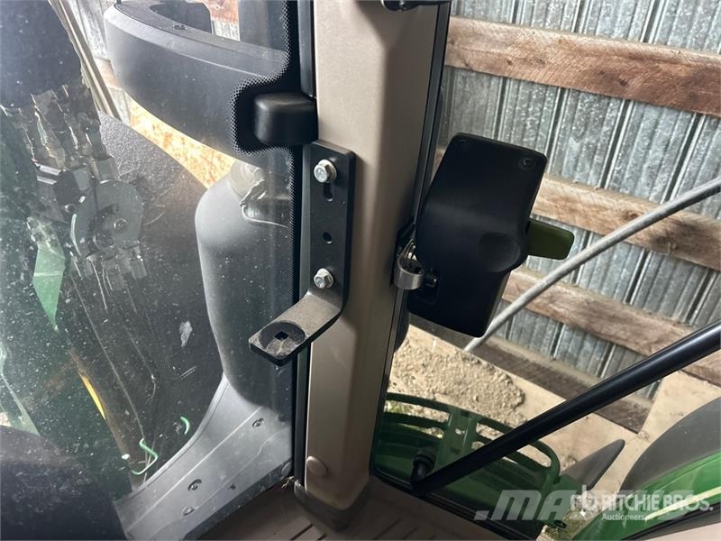 John Deere 6155M Traktorit