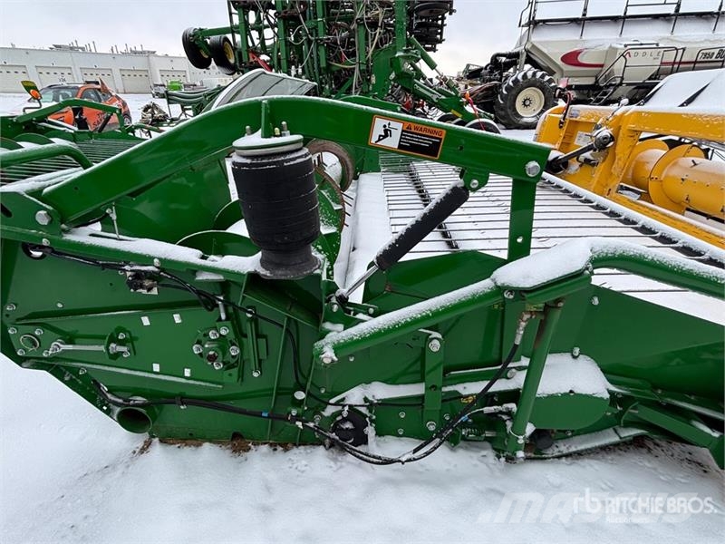 John Deere 615P 15 ft Belt Combine Pickup Header Skärbord