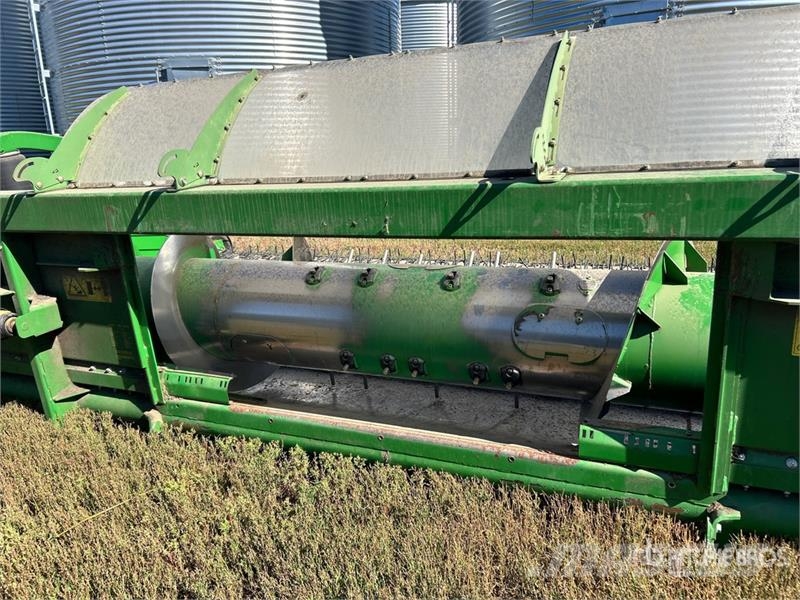 John Deere 615P 15 ft Combine Pickup Header Skjærebord til skurtresker