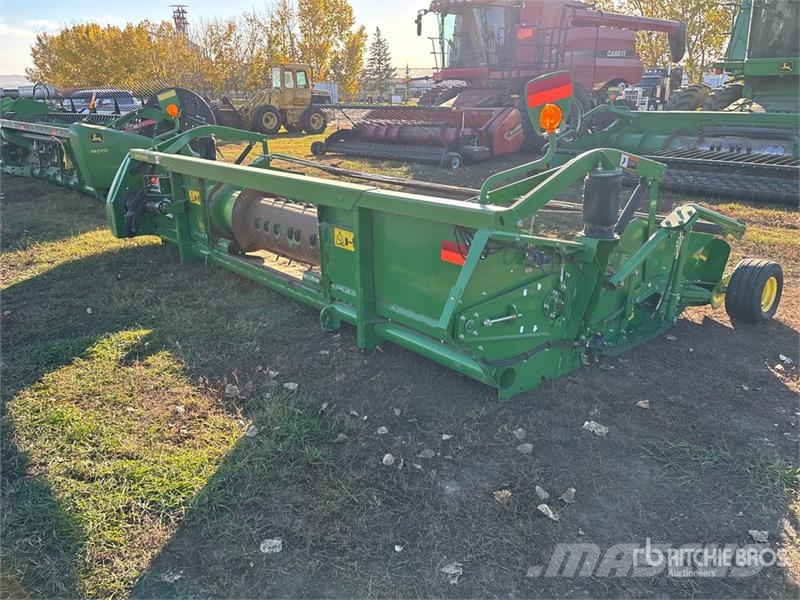John Deere 615P 15 ft Combine Pickup Header Rezalne glave za kombajne