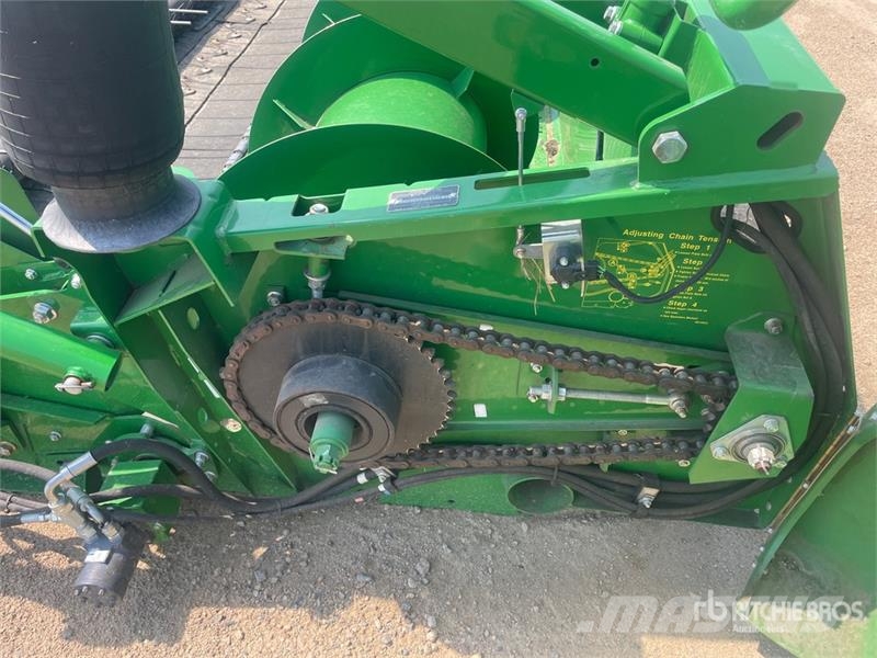 John Deere 615P 15 ft Combine Pickup Header Cabezales de cosechadoras combinadas