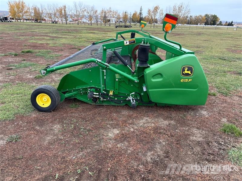 John Deere 615P 15 ft Combine Pickup Header Leikkuupöydät