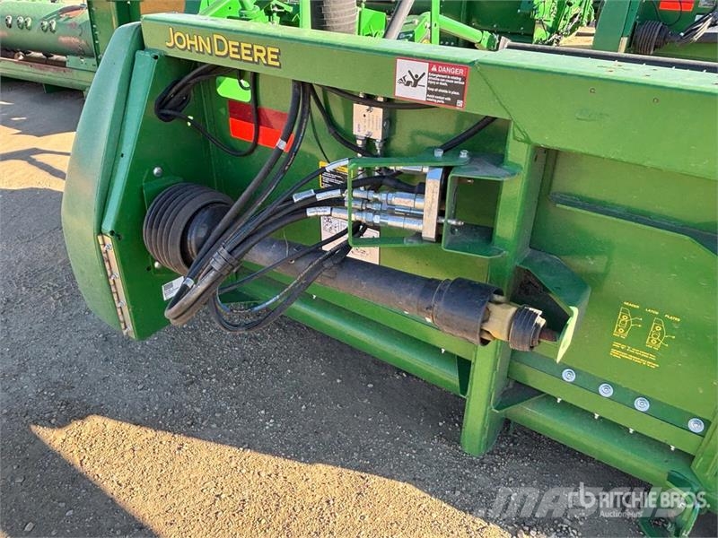 John Deere 615P 15 ft Belt Combine Pickup Header Testate per mietitrebbie