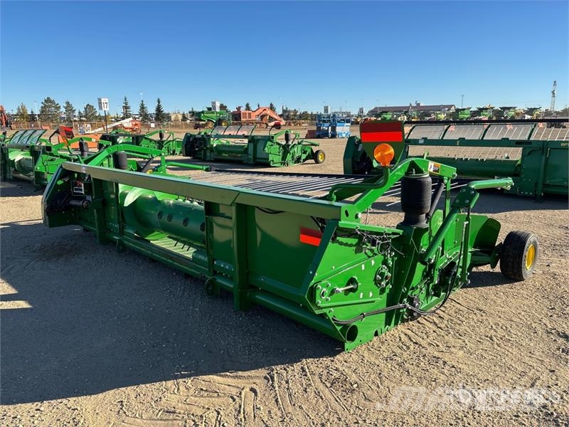 John Deere 615P 15 ft Combine Pickup Header Erntevorsätze
