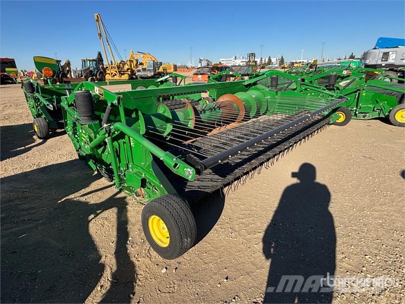 John Deere 615P 15 ft Belt Combine Pickup Header Testate per mietitrebbie
