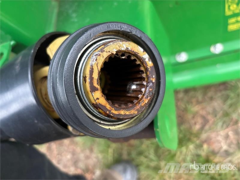 John Deere 615P 15 ft Combine Pickup Header Leikkuupöydät