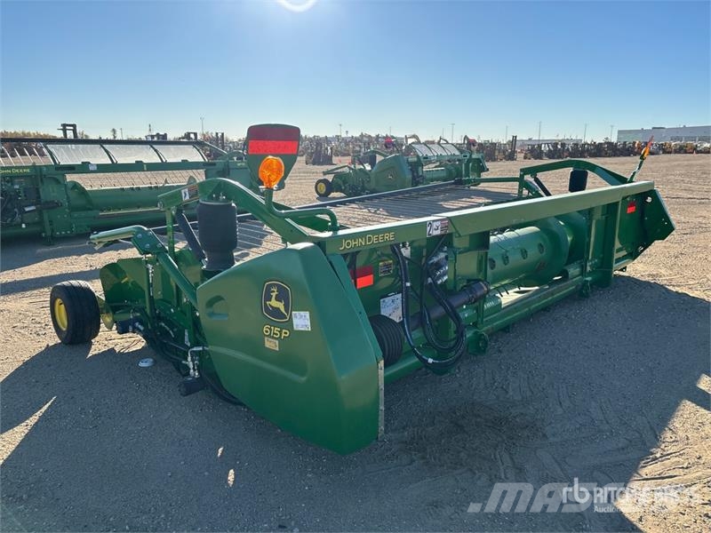 John Deere 615P 15 ft Combine Pickup Header Erntevorsätze
