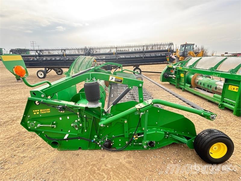 John Deere 615P 15 ft Draper Combine Pickup Header Glave hederi za kombajne