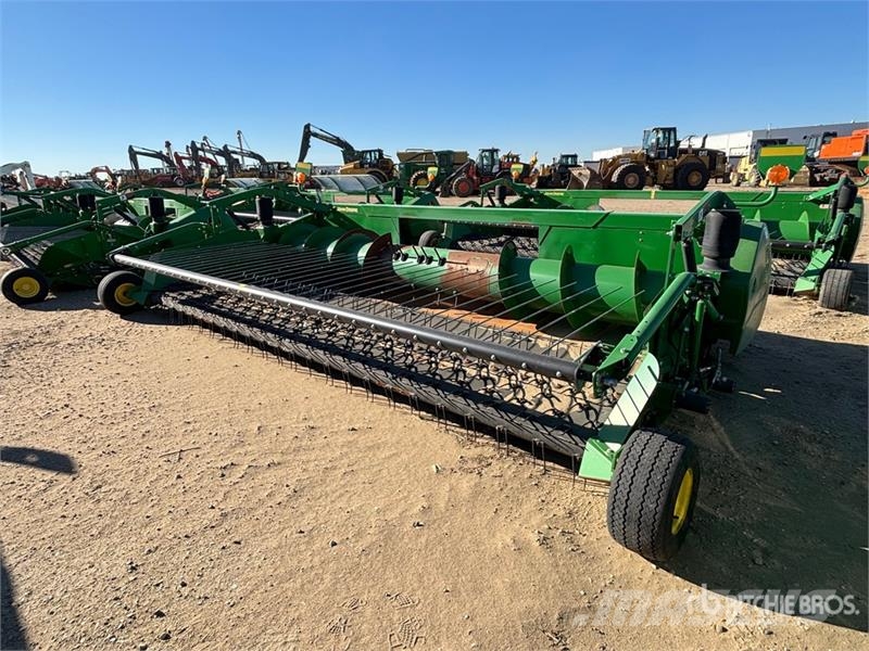 John Deere 615P 15 ft Belt Combine Pickup Header Testate per mietitrebbie