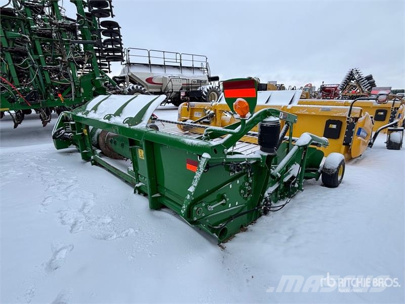 John Deere 615P 15 ft Belt Combine Pickup Header Skärbord
