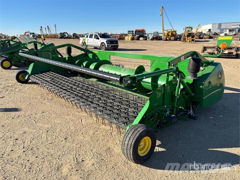 John Deere 615P 15 ft Combine Pickup Header Glave hederi za kombajne