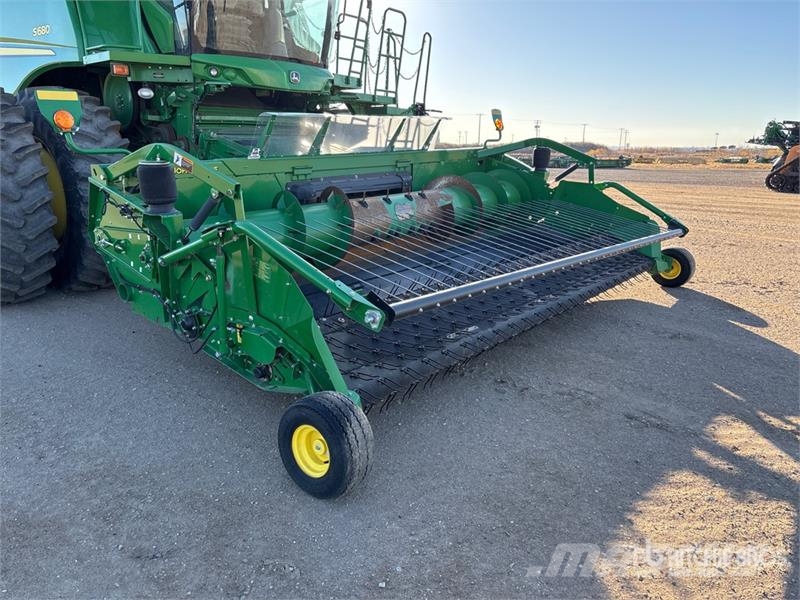 John Deere 615P 15 ft Combine Pickup Header Hoveder til mejetærskere
