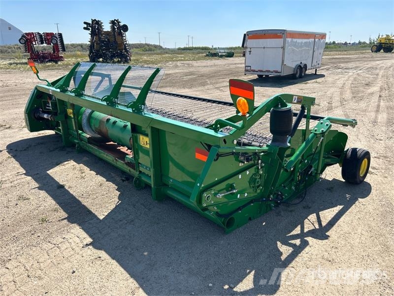 John Deere 615P 15 ft Combine Pickup Header Cabezales de cosechadoras combinadas