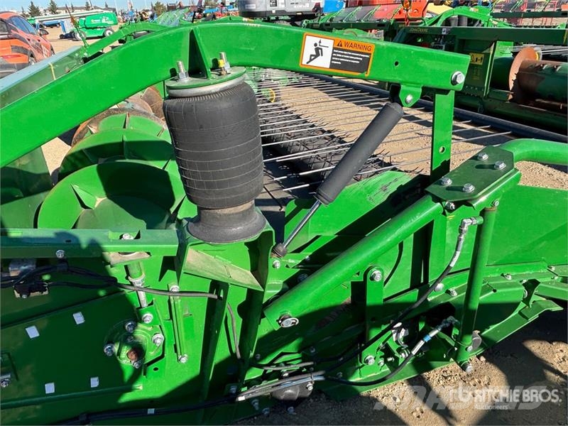 John Deere 615P 15 ft Belt Combine Pickup Header Testate per mietitrebbie