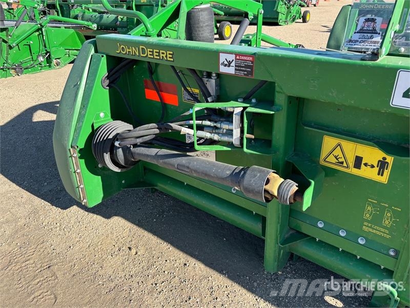 John Deere 615P 15 ft Belt Combine Pickup Header Testate per mietitrebbie
