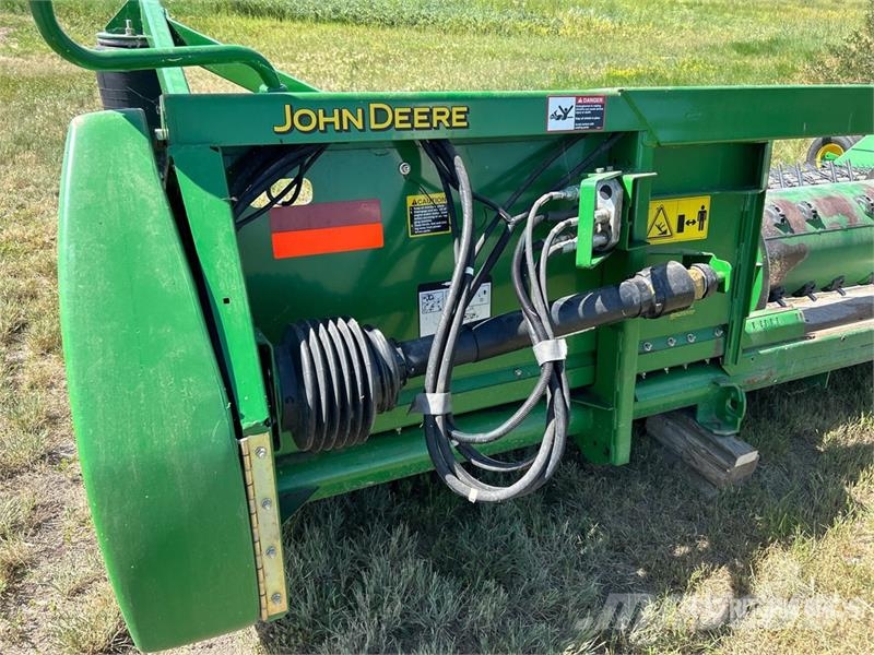 John Deere 615P 15 ft Combine Pickup Header Glave hederi za kombajne