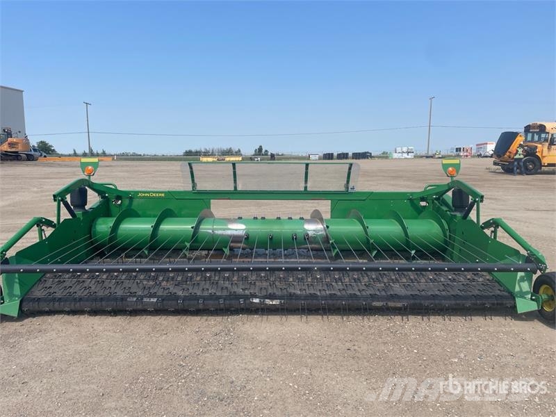 John Deere 615P 15 ft Combine Pickup Header Cabezales de cosechadoras combinadas