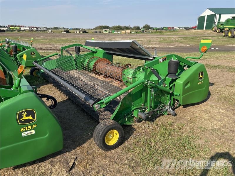 John Deere 615P 15 ft Combine Pickup Header Maaidorser aanbouwdelen