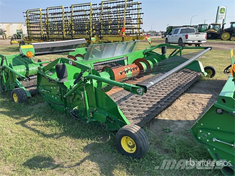 John Deere 615P 15 ft Combine Pickup Header Maaidorser aanbouwdelen