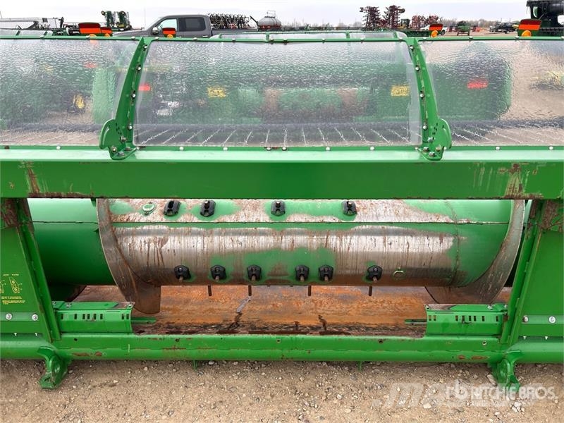 John Deere 615P 15 ft Draper Combine Pickup Header Glave hederi za kombajne