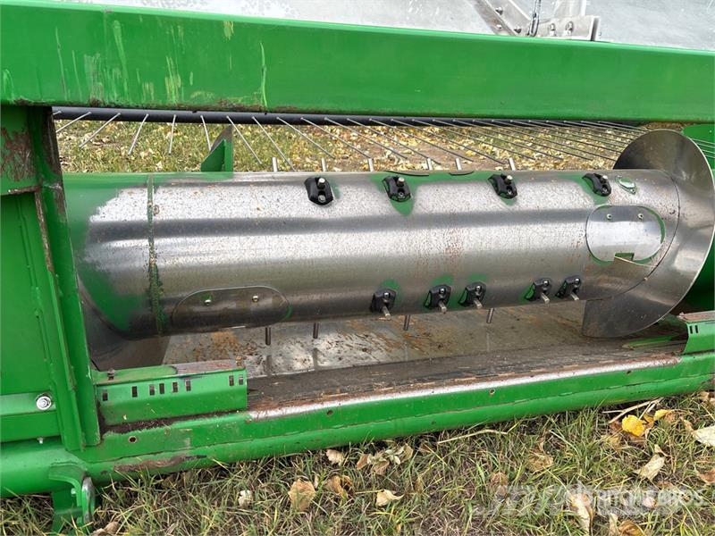 John Deere 615P 15 ft Combine Pickup Header Kombajnové hlavice
