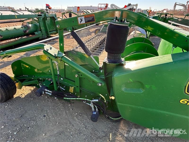 John Deere 615P 15 ft Belt Combine Pickup Header Erntevorsätze