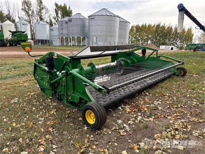 John Deere 615P 15 ft Combine Pickup Header Kombajnové hlavice