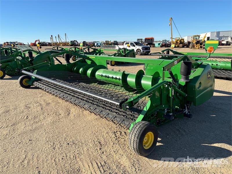 John Deere 615P 15 ft Combine Pickup Header Cabeçotes de colheitadeira