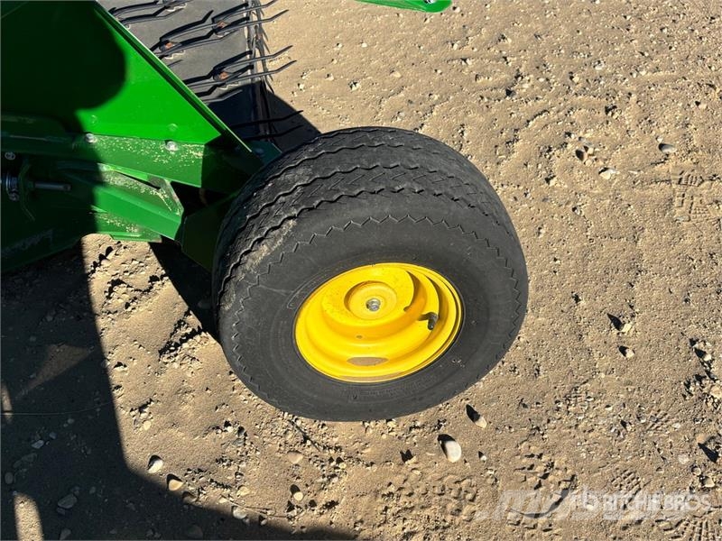 John Deere 615P 15 ft Belt Combine Pickup Header Testate per mietitrebbie