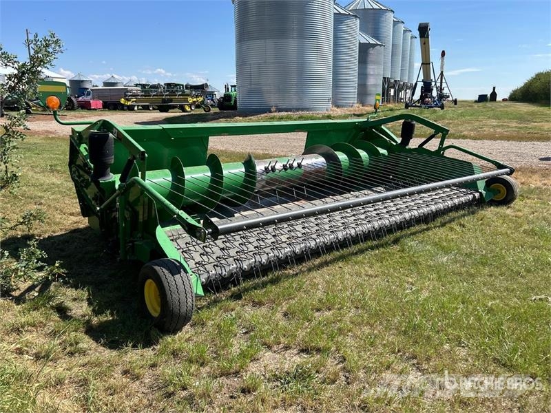 John Deere 615P 15 ft Combine Pickup Header Glave hederi za kombajne
