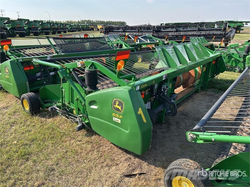 John Deere 615P 15 ft Combine Pickup Header Maaidorser aanbouwdelen