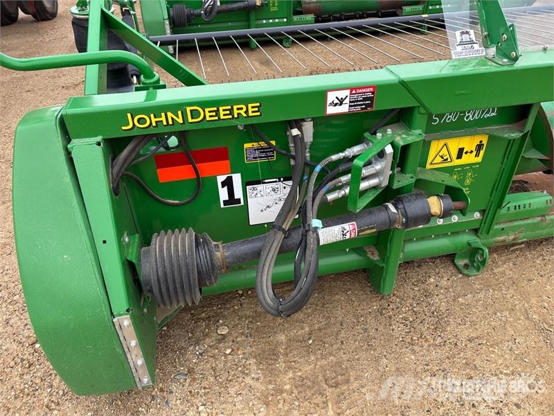 John Deere 615P 15 ft Combine Pickup Header رؤوس الحصادات الدراسات