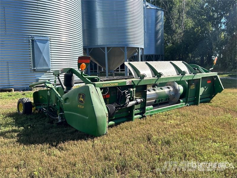 John Deere 615P 15 ft Combine Pickup Header Skjærebord til skurtresker