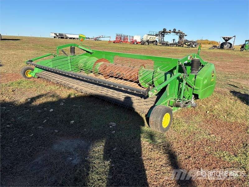 John Deere 615P 15 ft Combine Pickup Header Rezalne glave za kombajne