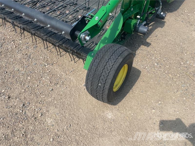 John Deere 615P 15 ft Combine Pickup Header Cabezales de cosechadoras combinadas