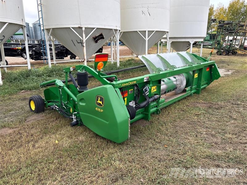 John Deere 615P 15 ft Combine Pickup Header رؤوس الحصادات الدراسات