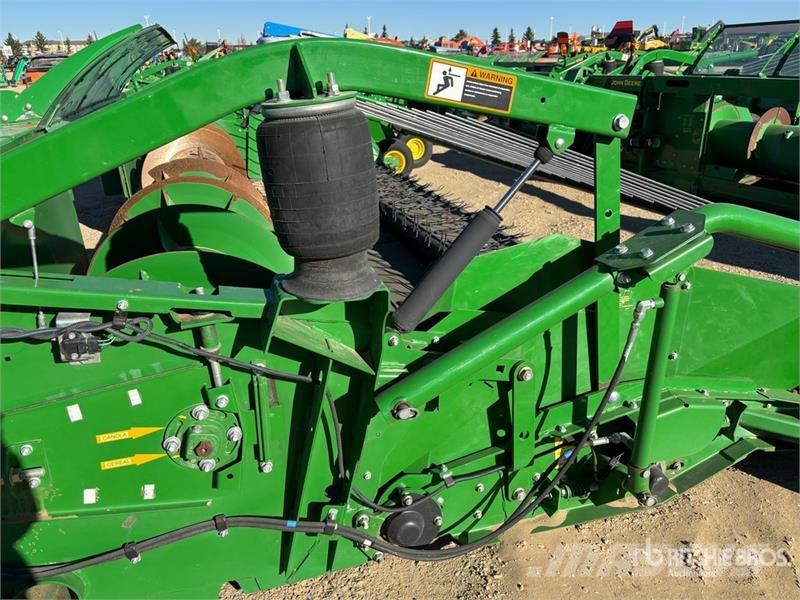 John Deere 615P 15 ft Belt Combine Pickup Header Erntevorsätze