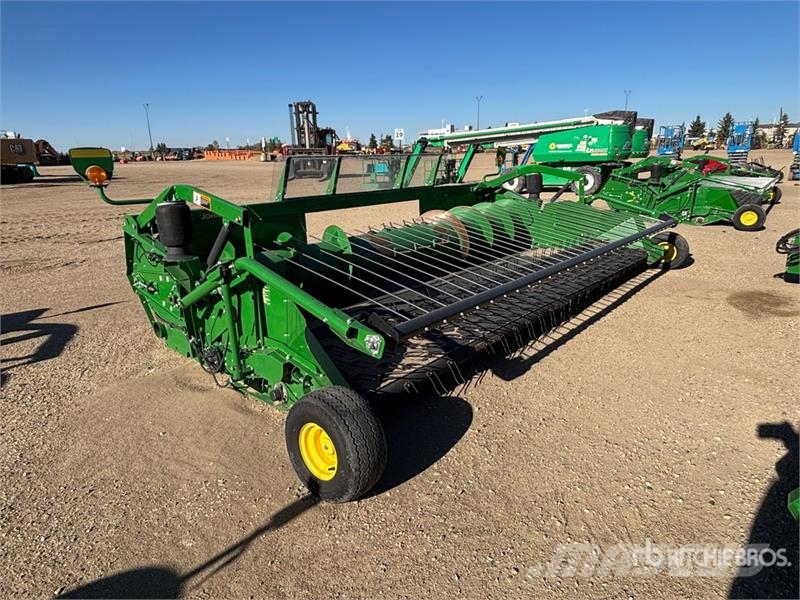 John Deere 615P 15 ft Belt Combine Pickup Header Testate per mietitrebbie